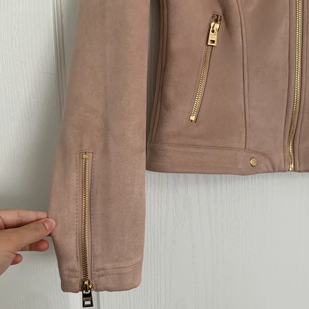 Pink Jacket - Picture 3 of 4